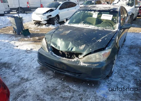 2004 Toyota Camry Le из США, поврежденный, VIN 4T1BE32K94U357553